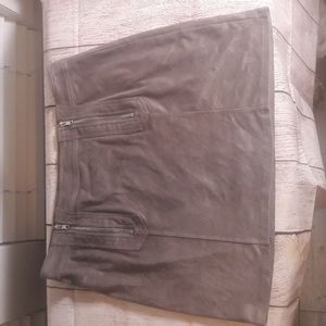 Kendall & Kylie suede like mini skirt